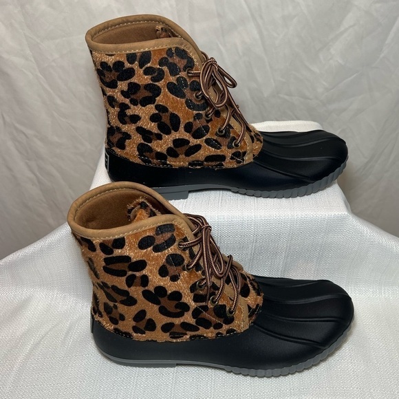 Simply Southern Duck Boots - Cheetah Print/Black - Size 9 - NWT - Picture 5 of 9
